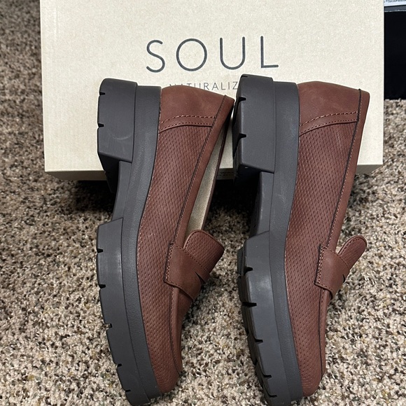 Naturalizer Soul Brown Loafers - Picture 12 of 16